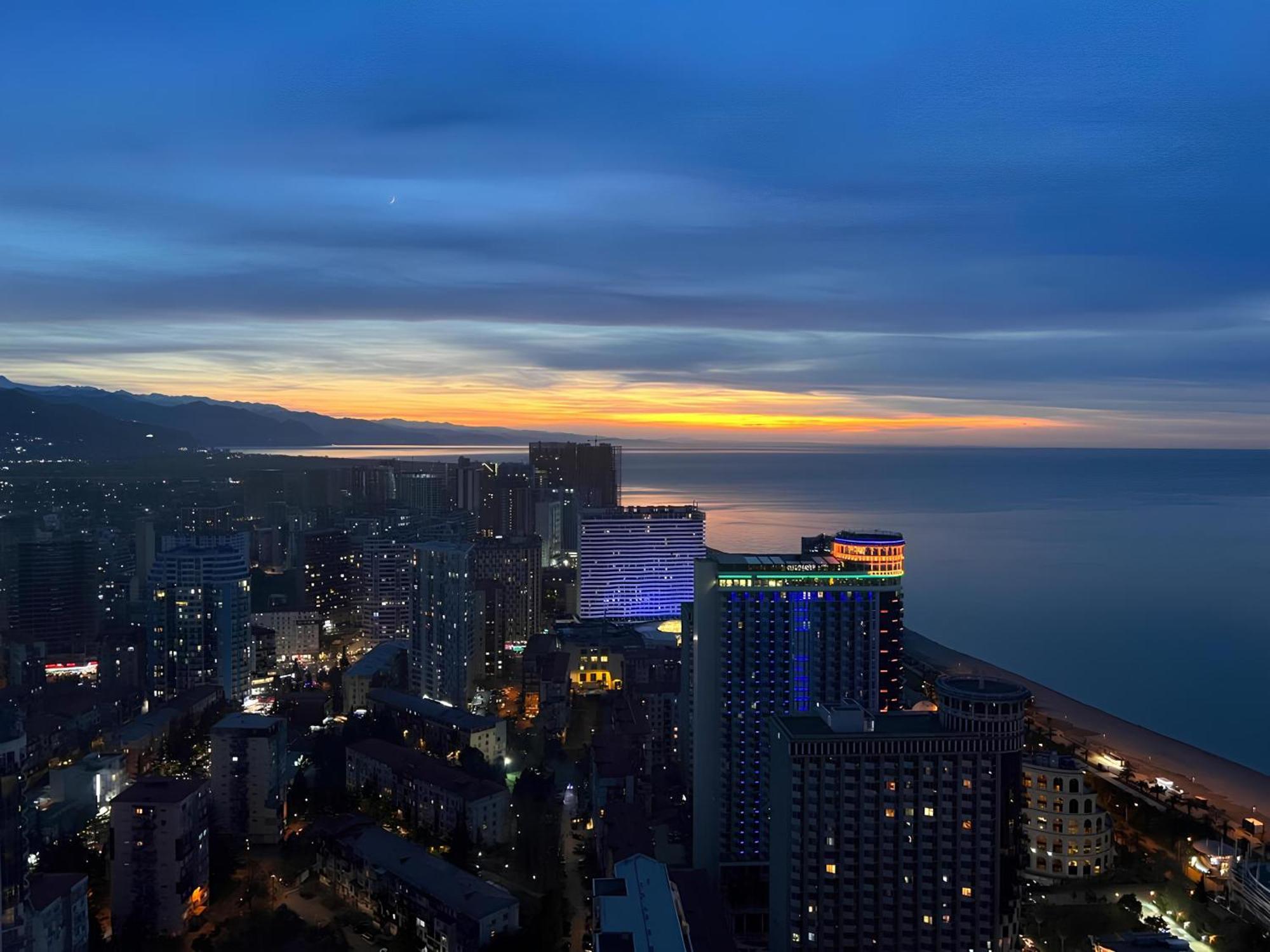 Orbi Panoramic Aparthotel Batumi Luaran gambar