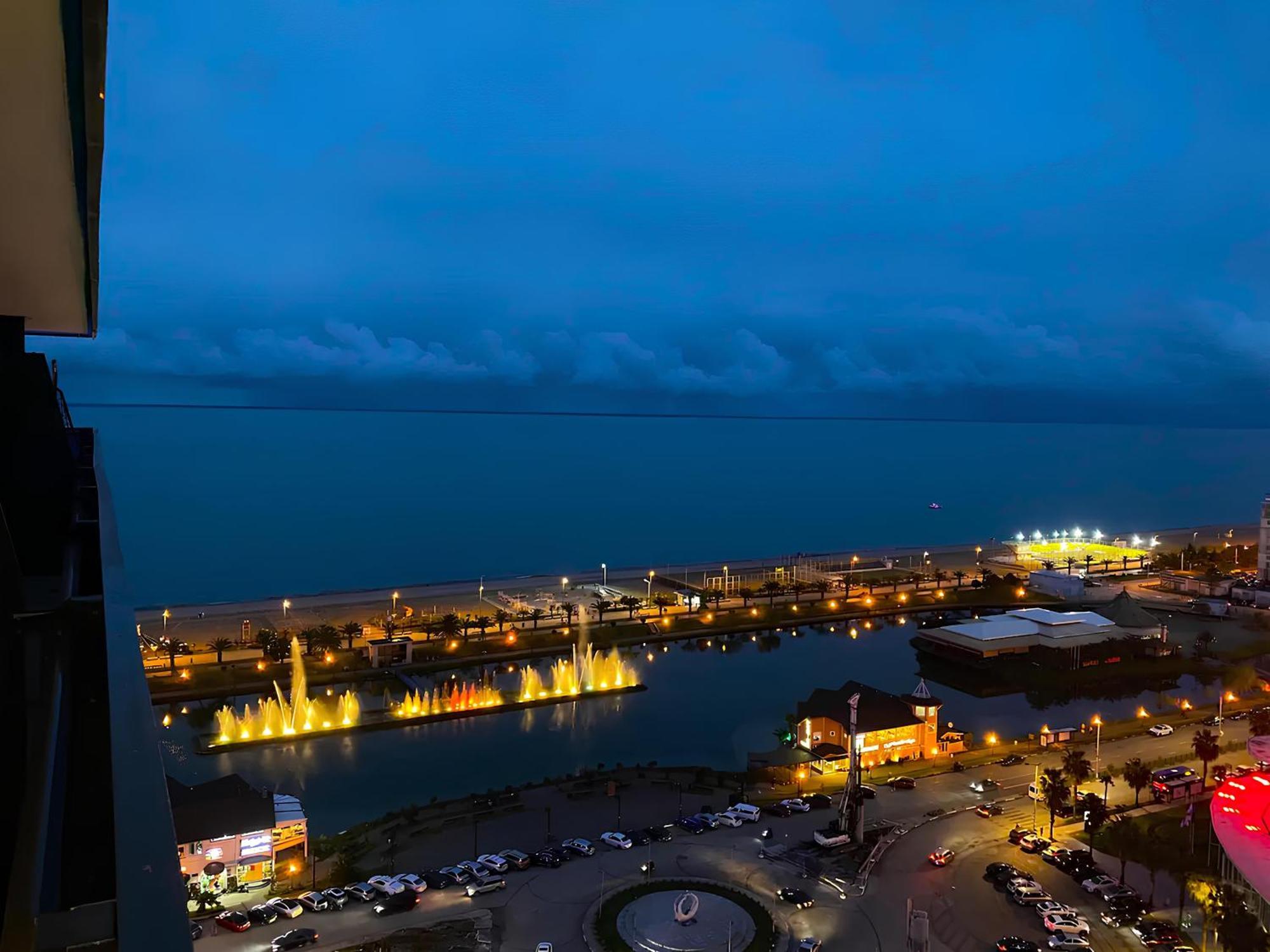 Orbi Panoramic Aparthotel Batumi Luaran gambar