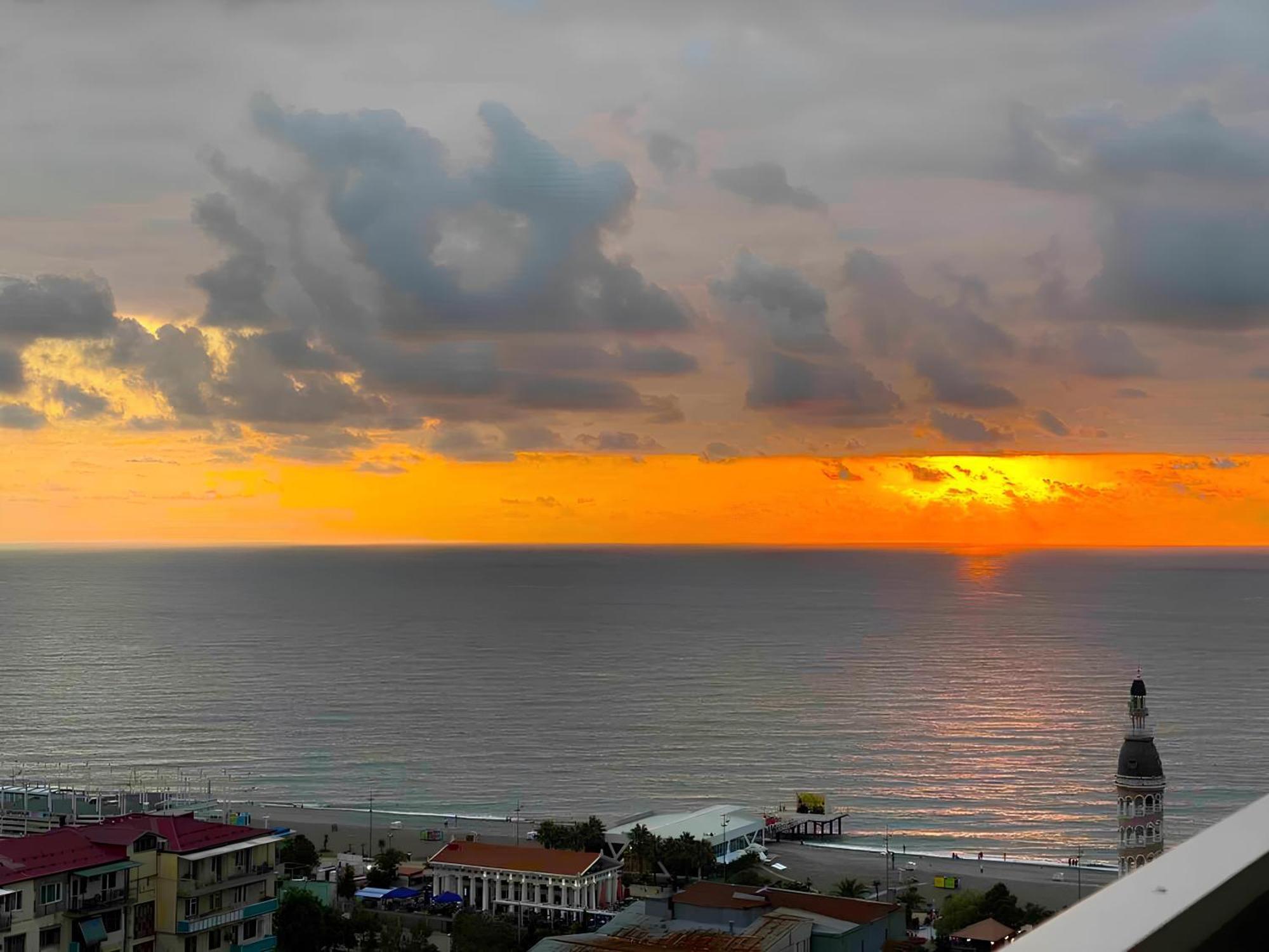 Orbi Panoramic Aparthotel Batumi Luaran gambar