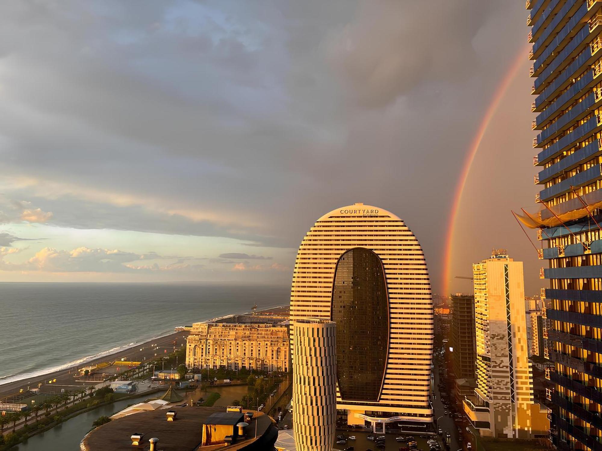 Orbi Panoramic Aparthotel Batumi Luaran gambar