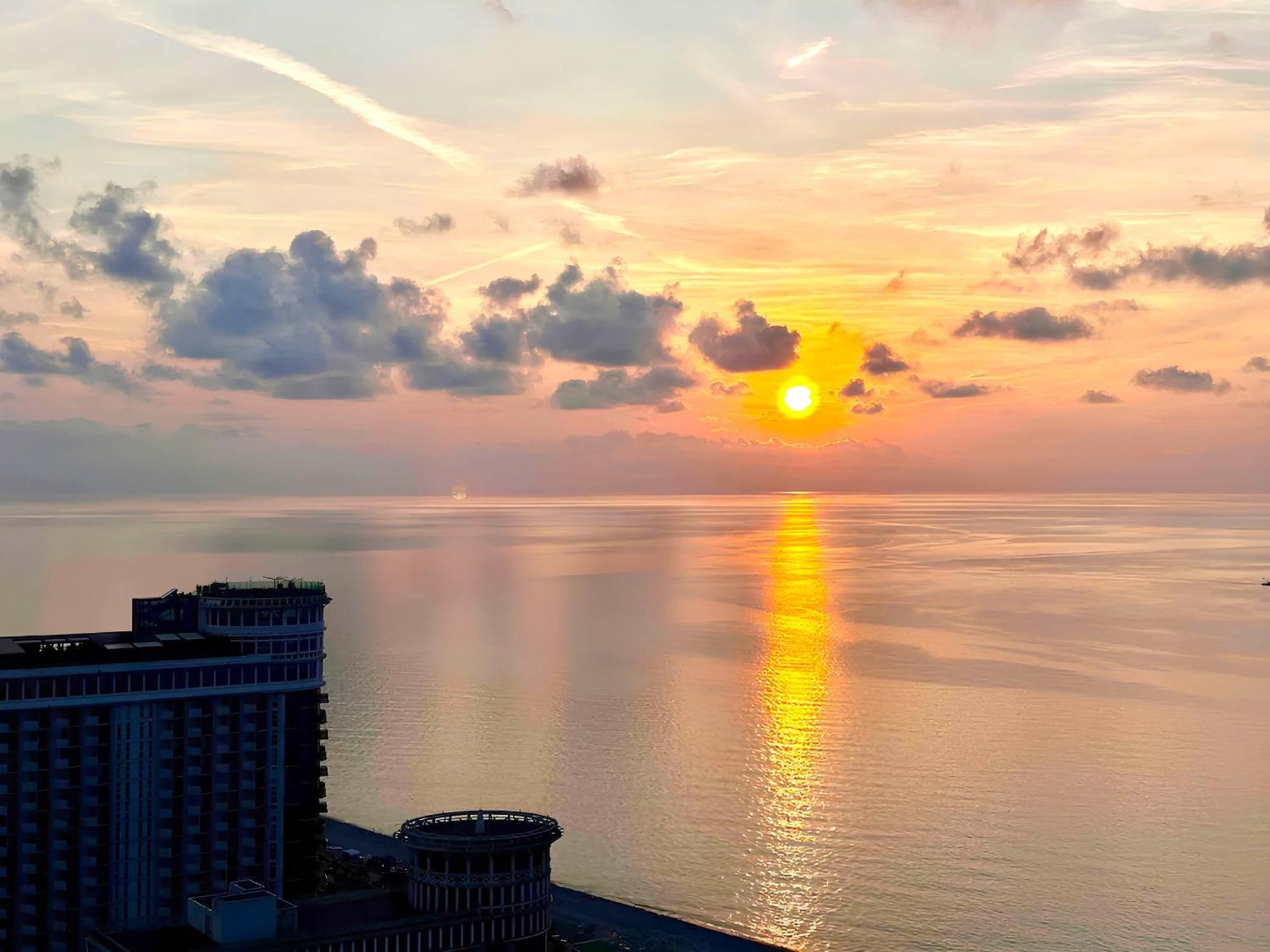 Orbi Panoramic Aparthotel Batumi Luaran gambar